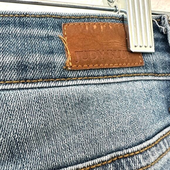 Judy Blue Relaxed Fit Distressed Jeans - Size 3/26 - Picture 6 of 6
